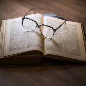 被黑人㮑女人30钟视频
